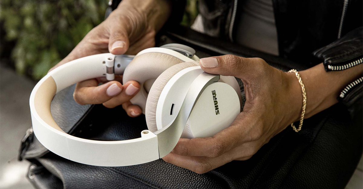 Shure AONIC 40 Wireless Noise Cancelling Headphones
