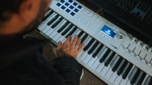 میدی کنترلر آرتوریا KeyLab MK3