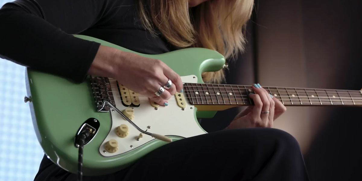 گیتار الکتریک Fender Player II Stratocaster HSS