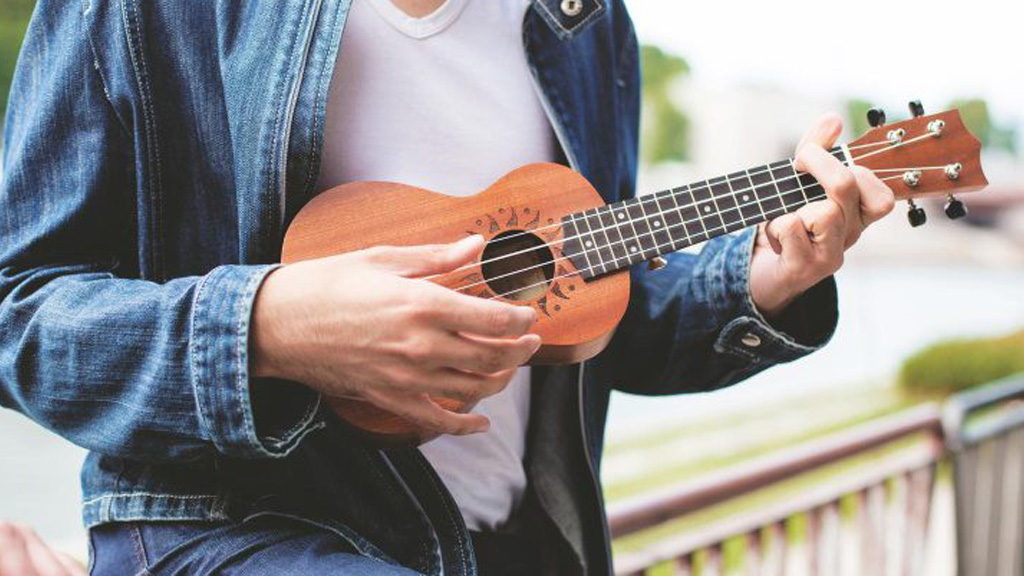 ۵ آهنگ عالی برای یادگیری نوازندگی یوکللی