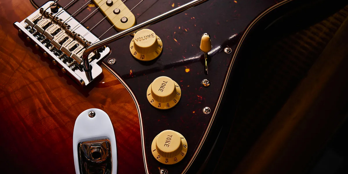 Fender 70th Anniversary American Professional II Stratocaster