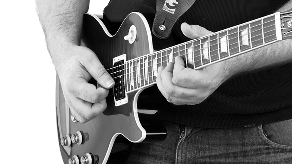 چگونه مهارت خود در اجرای تکنیک لگاتو را افزایش دهیم